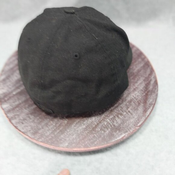 New Era NY Yankees Men's Fitted Cap - All Black (59FIFTY) Size 8 Embroidered - Picture 4 of 16